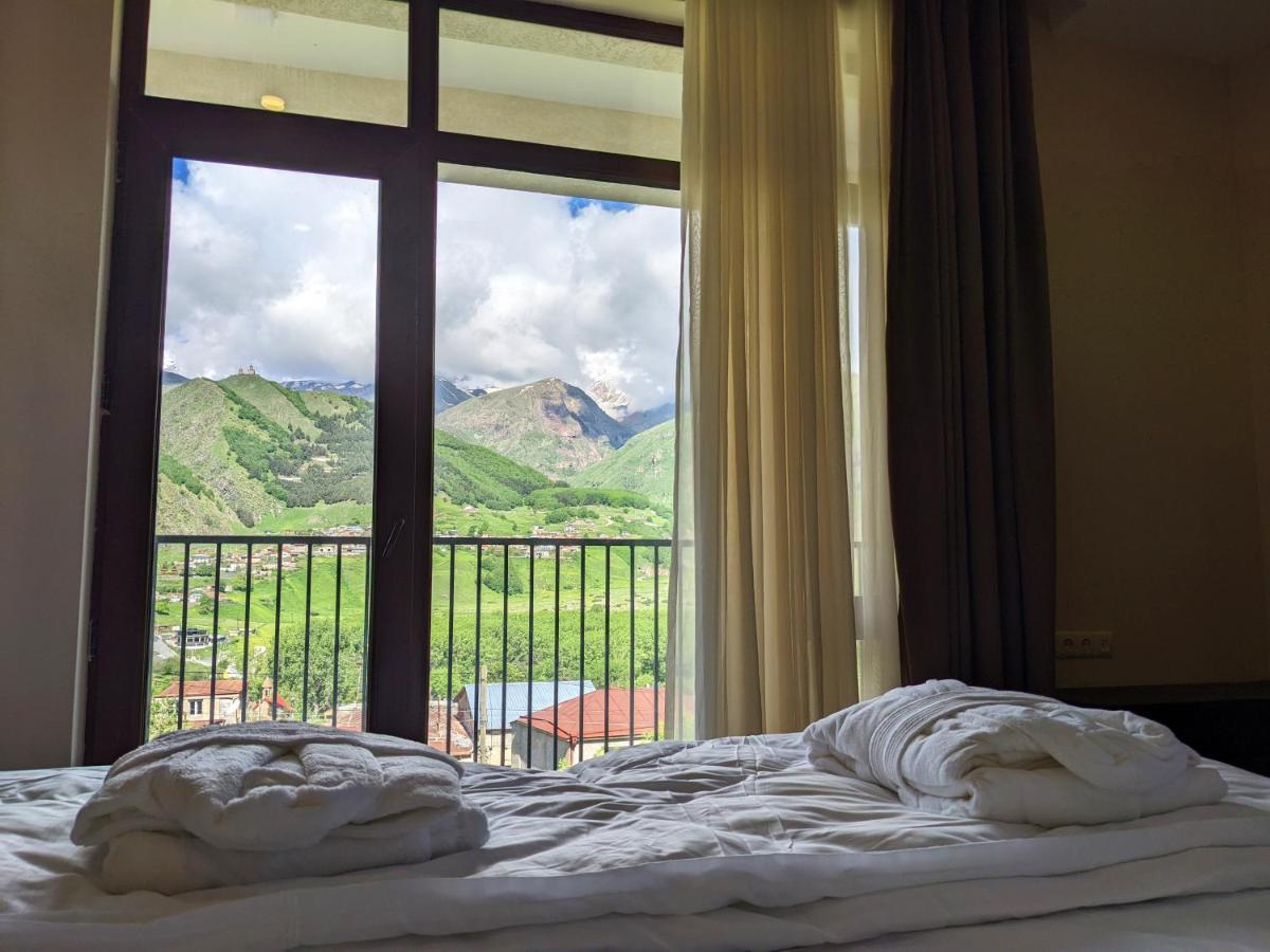 Milky Way Hotel Kazbegi Eksteriør billede