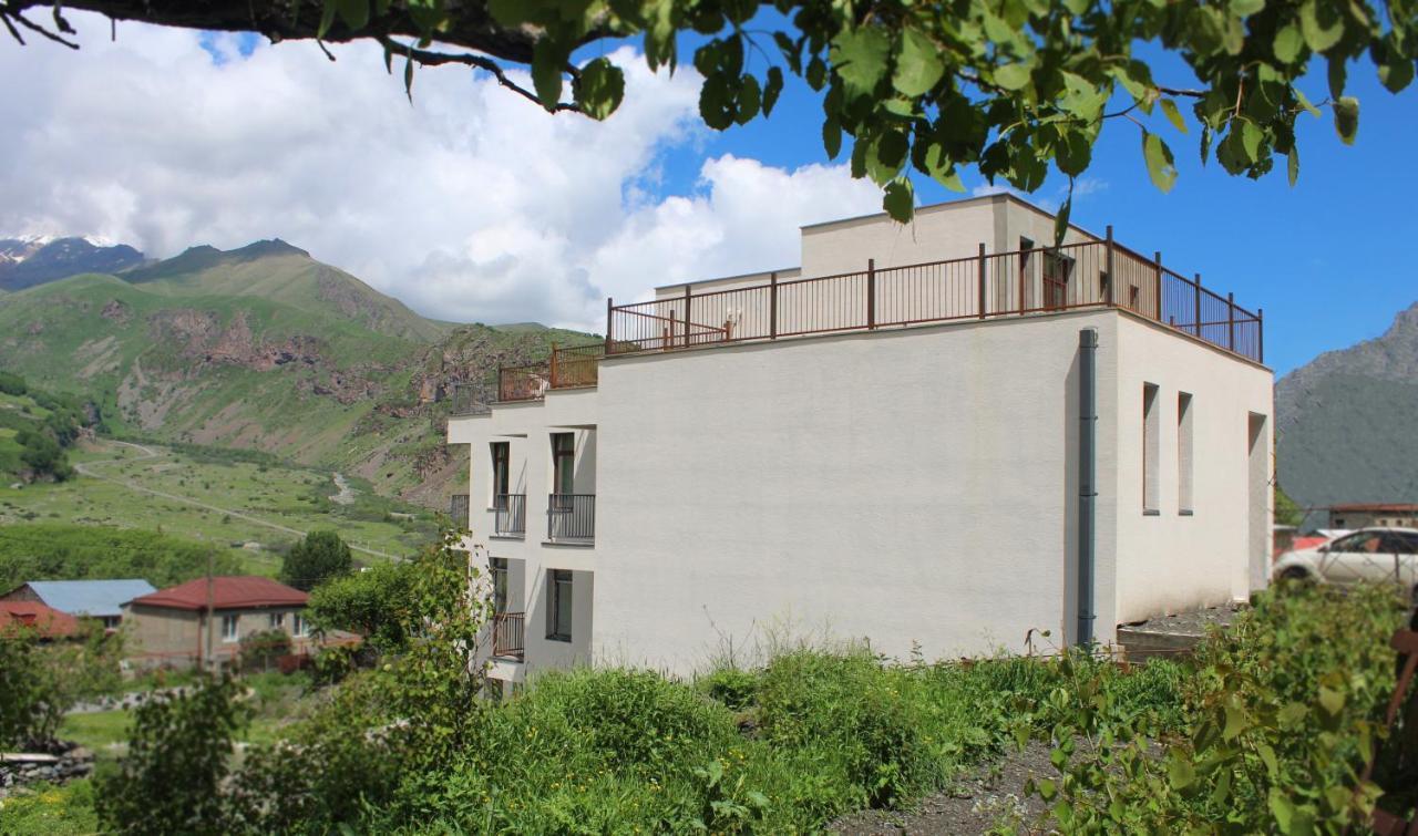 Milky Way Hotel Kazbegi Eksteriør billede