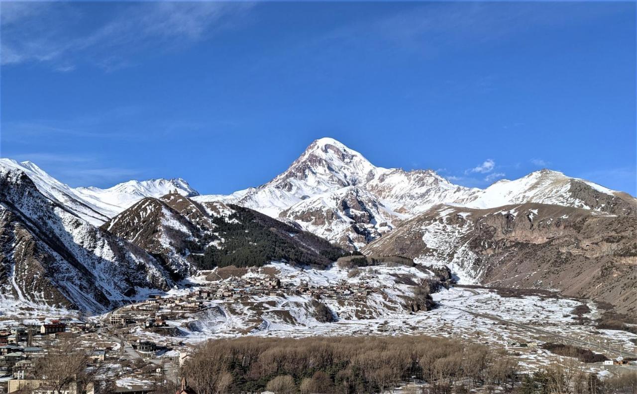 Milky Way Hotel Kazbegi Eksteriør billede