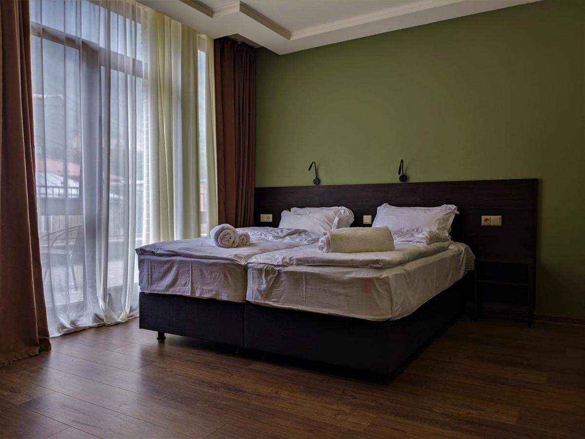 Milky Way Hotel Kazbegi Eksteriør billede