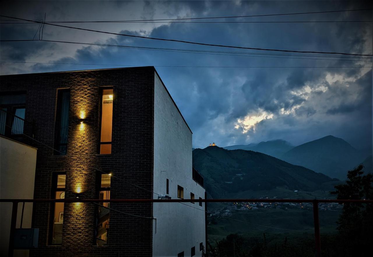 Milky Way Hotel Kazbegi Eksteriør billede
